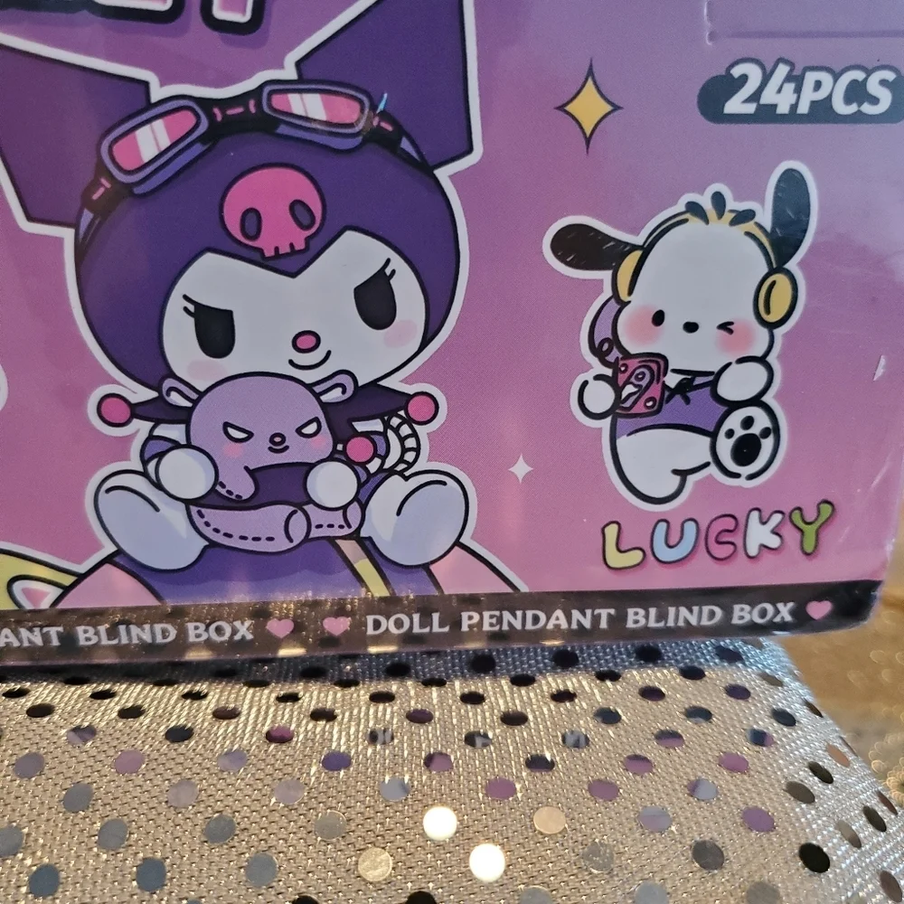 Official Sanrio Sweet Cool Family Doll Pendant keychain Blind Box.